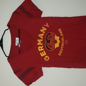 Disney Germany t shirt - womens medium - Epcot world showcase